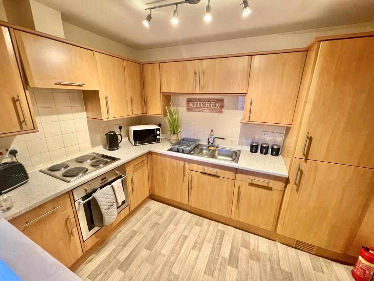 A Stylish Retreat - Super King Bed - Heart Of Town Centre - 5 Mins Stroll To Beach Bournemouth Exteriör bild
